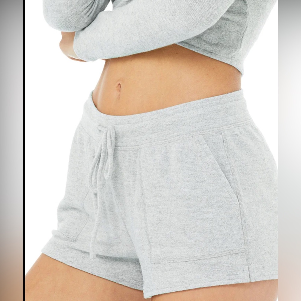 Alo Yoga - Lounge Love Shorts